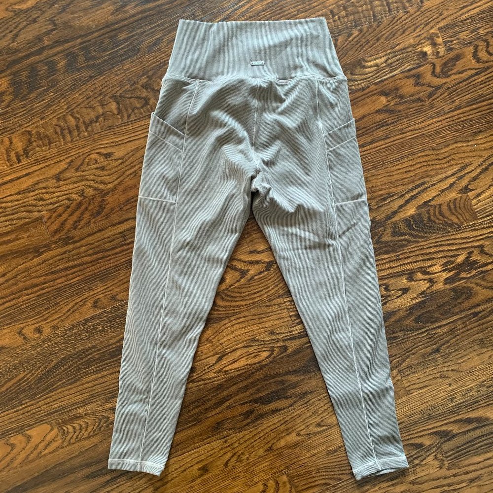 PRANA "Becksa" 7/8 Legging ** EUC